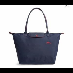 NWT.  Longchamp Le Pliage Club Large NAVY BLUE SB